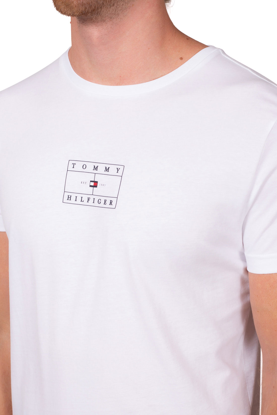 TOMMY HILFIGER - Men's regular flag T-shirt  - Size XL - Image 9