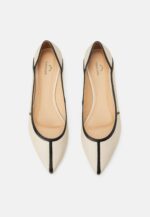 Pitanga Beige Leather Ballerinas - Image 2