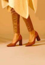 Plinia Leather Block Heel Pumps – 8.4cm Brown - Image 4