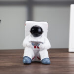 Astronaut Mobile Phone Stand Desktop Holder - Image 5